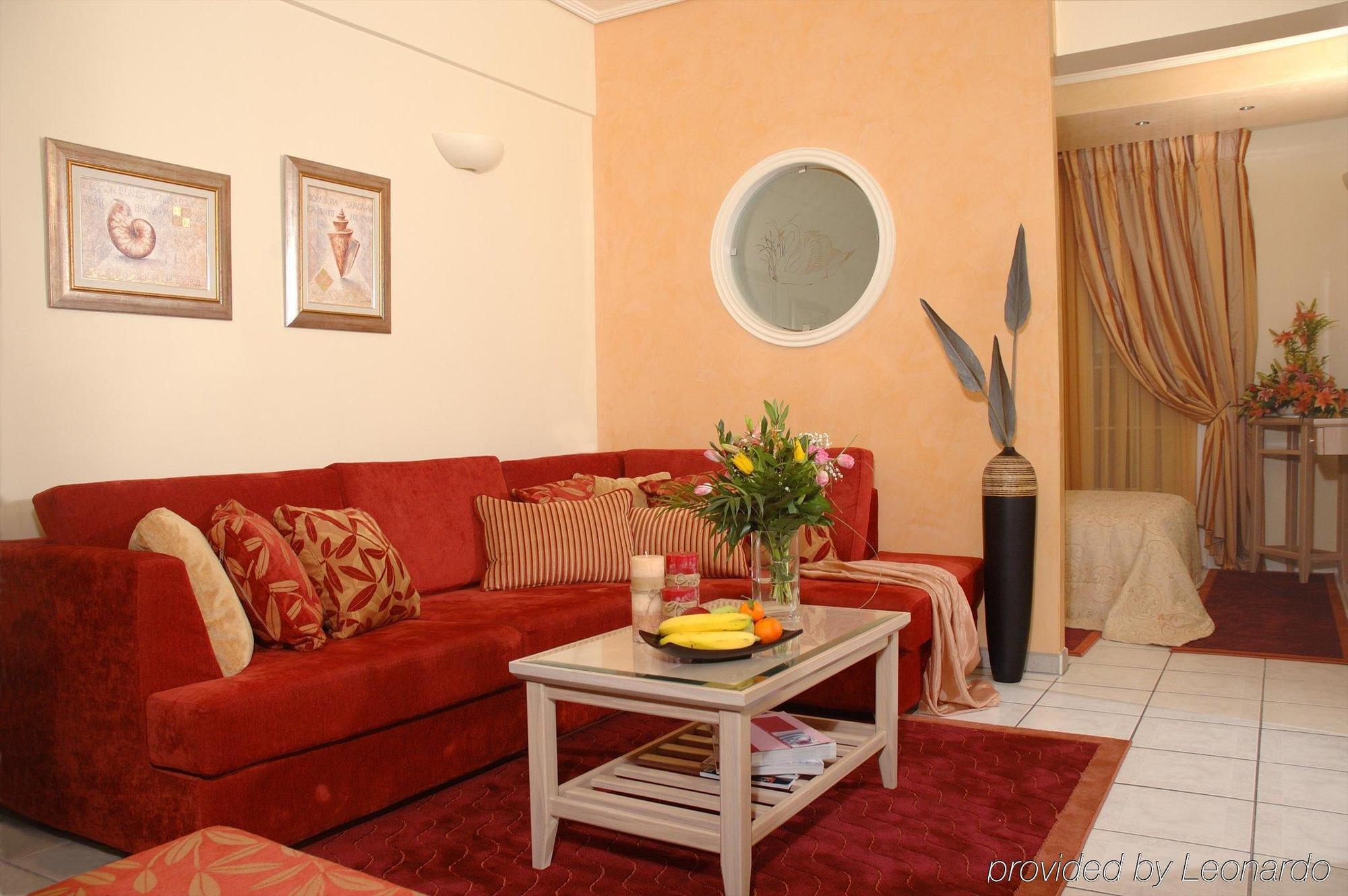 Hotel Strass Paralía Habitación foto
