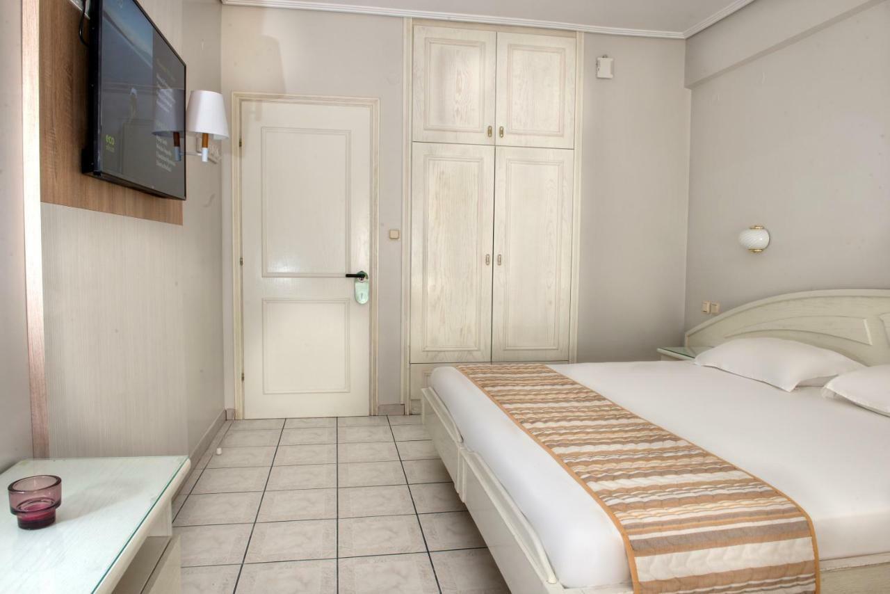 Hotel Strass Paralía Exterior foto